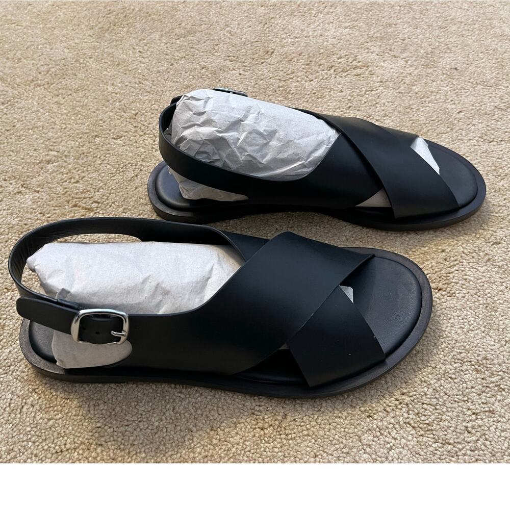 Everlane The City Crossover Sandal - Picture 4 of 8